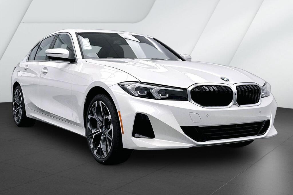 Mineral White Metallic 2026 BMW 3 Series Sedan All-Wheel Drive Automatic