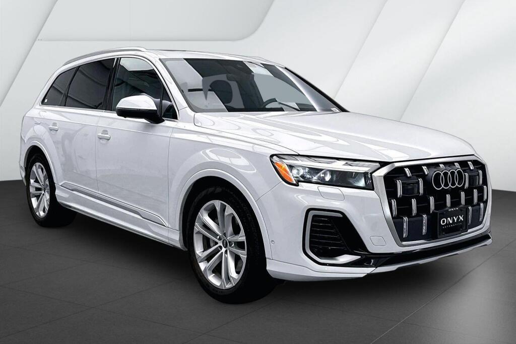 Glacier White Metallic 2025 Audi Q7 SUV / Crossover All-Wheel Drive Automatic