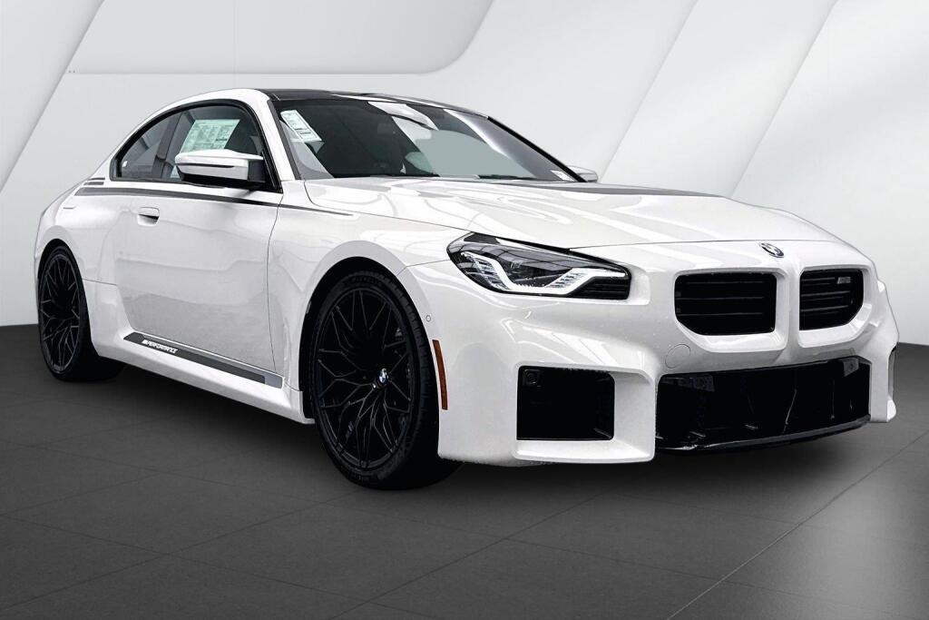 Alpine White 2026 BMW M2 Coupe Rear-Wheel Drive 6-Speed Manual