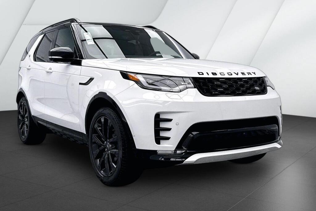 Fuji White 2026 Land Rover Discovery SUV / Crossover All-Wheel Drive Automatic