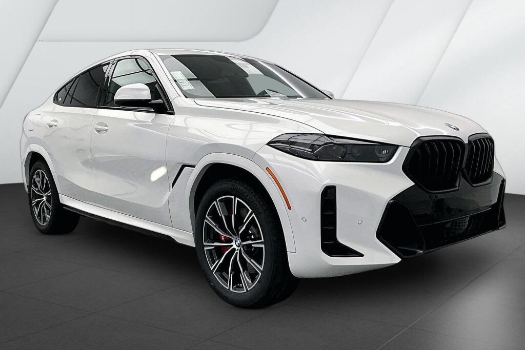 Mineral White Metallic 2026 BMW X6 SUV / Crossover All-Wheel Drive Automatic