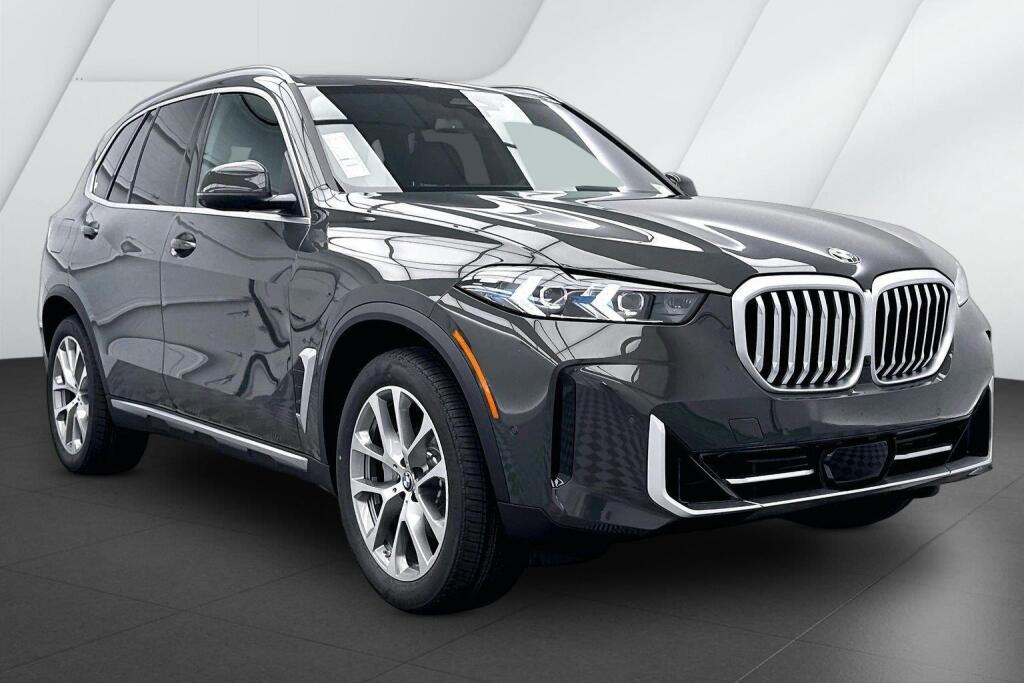 Gray (Dravit Grey Metallic) 2026 BMW X5 SUV / Crossover All-Wheel Drive Automatic