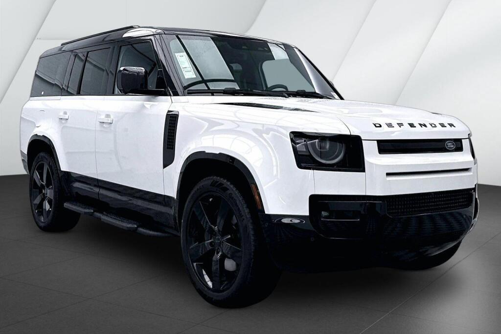 Santorini Black Metallic 2026 Land Rover Defender SUV / Crossover All-Wheel Drive Automatic
