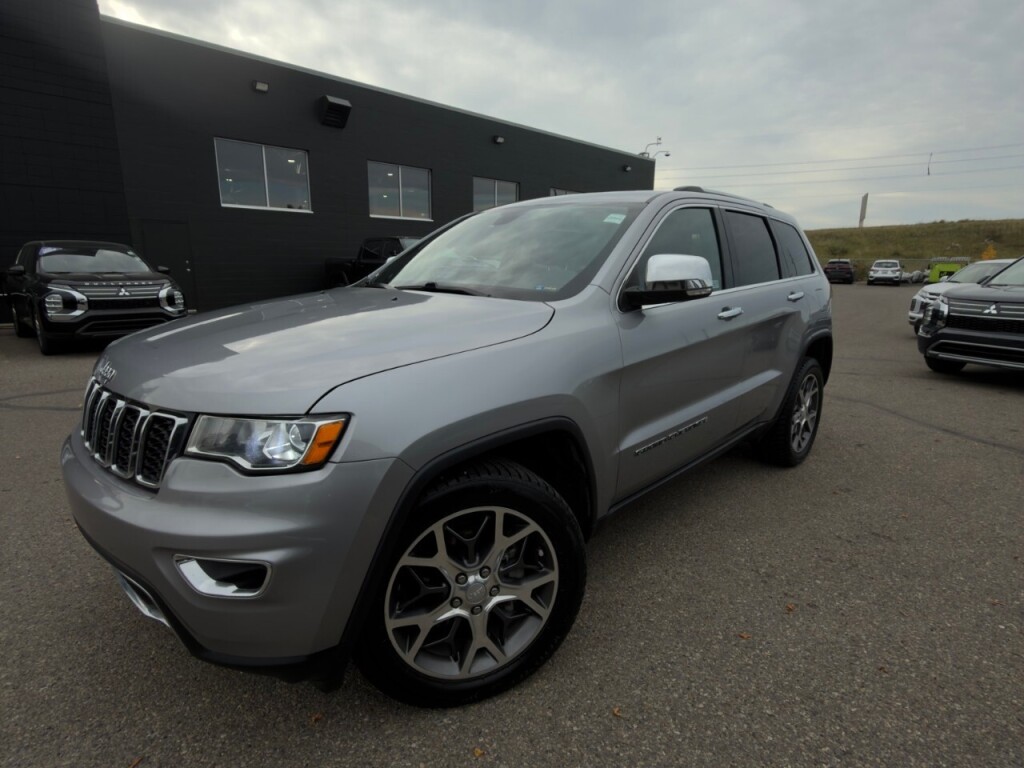 Silver 2020 Jeep Grand Cherokee SUV / Crossover Four-Wheel Drive Automatic