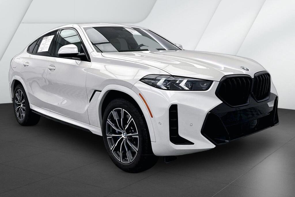 Mineral White Metallic 2024 BMW X6 SUV / Crossover All-Wheel Drive Automatic