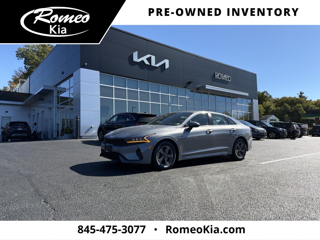 Everlasting Silver 2022 Kia K5 Sedan Front-Wheel Drive 8-Speed Automatic Overdrive
