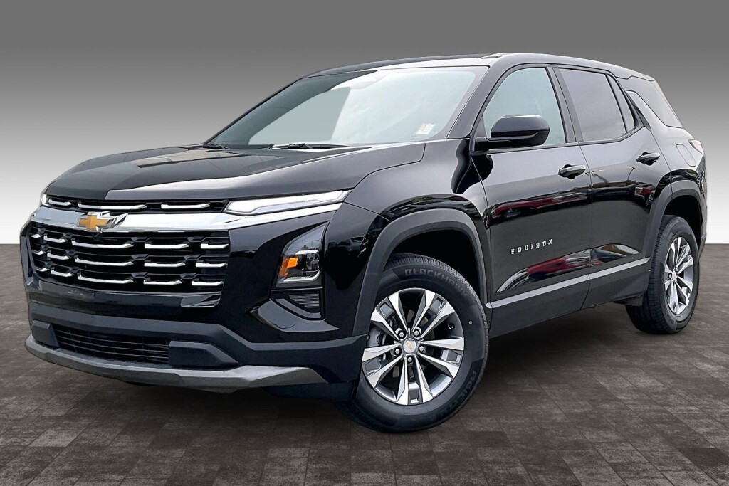 Black 2026 Chevrolet Equinox SUV / Crossover Four-Wheel Drive Automatic
