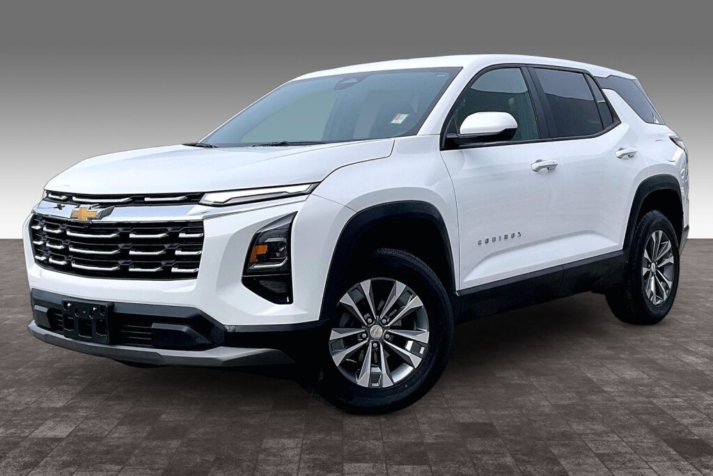 White 2026 Chevrolet Equinox SUV / Crossover Four-Wheel Drive Automatic