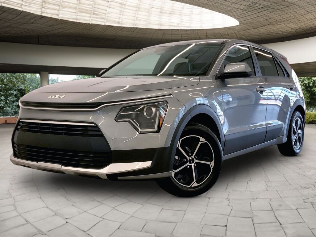 2026 Kia Niro LX FWD
