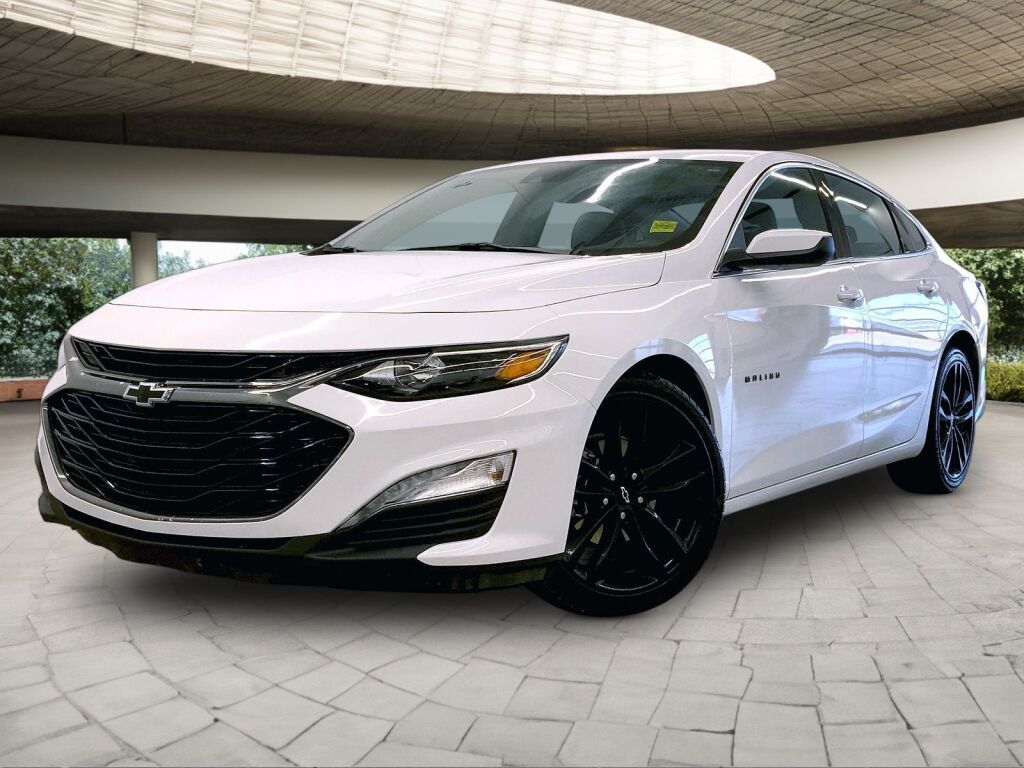 White 2024 Chevrolet Malibu Sedan Front-Wheel Drive Automatic