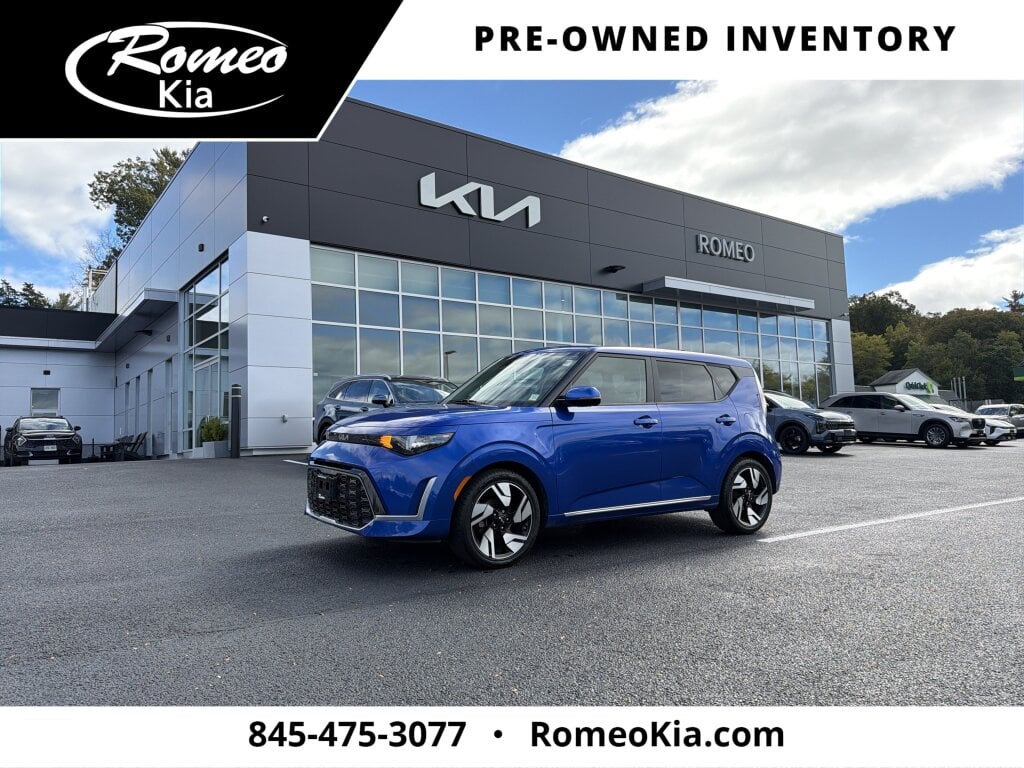 Neptune Blue 2023 Kia Soul SUV / Crossover Front-Wheel Drive Continuously Variable Transmission