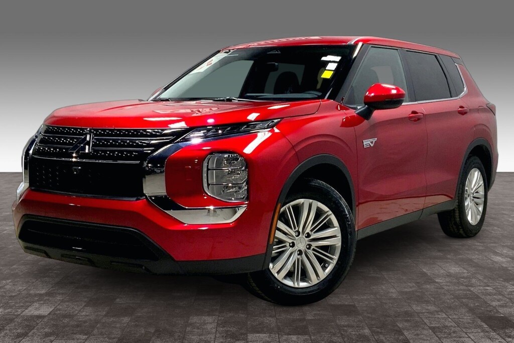 RED DIAMOND 2025 Mitsubishi Outlander Hybrid Plug-in SUV / Crossover All-Wheel Drive Automatic