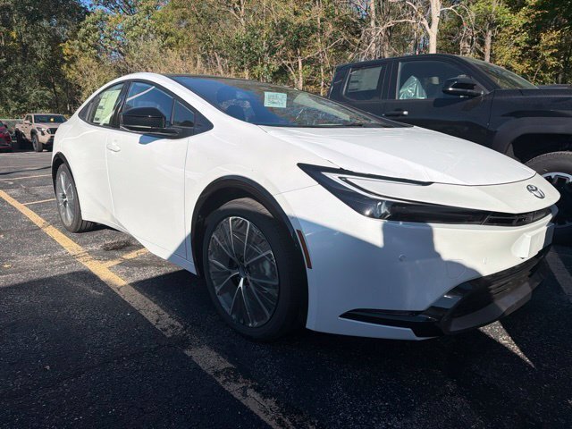 White (Wind Chill Pearl) 2027 Toyota Prius Hatchback Front-Wheel Drive Continuously Variable Transmission