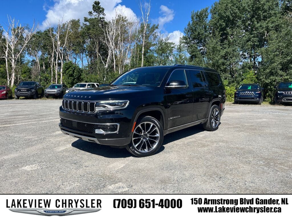 Diamond Black Crystal Pearl 2022 Jeep Wagoneer SUV / Crossover Four-Wheel Drive Automatic