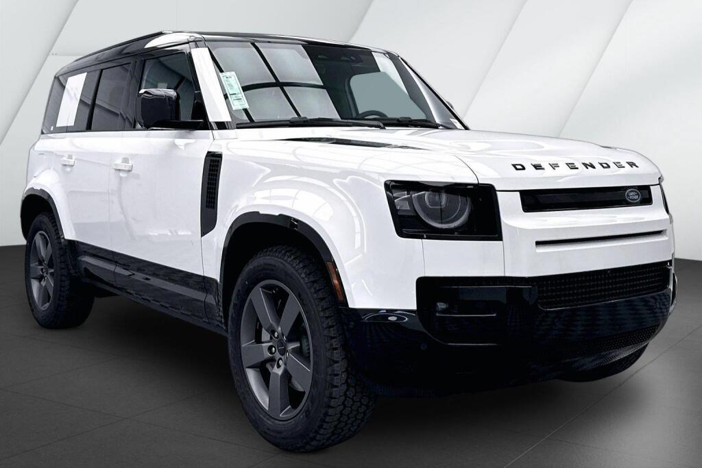Santorini Black Metallic 2026 Land Rover Defender SUV / Crossover All-Wheel Drive Automatic