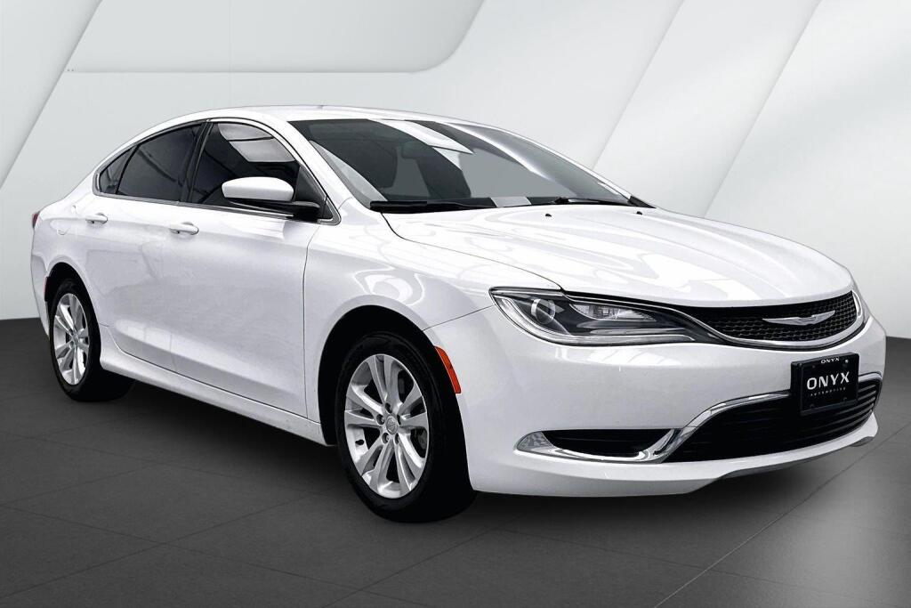 2016 Chrysler 200 Limited Sedan FWD