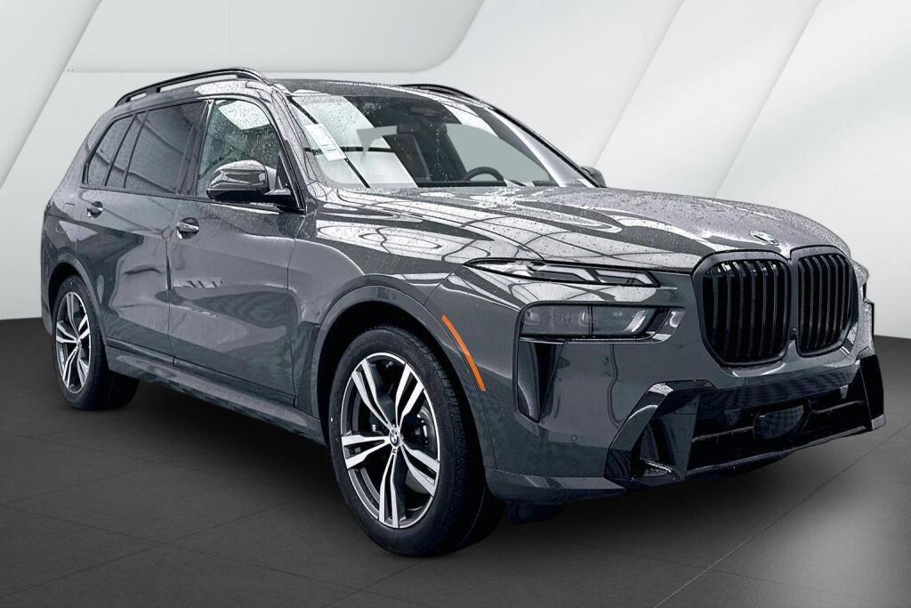Gray (Dravit Grey Metallic) 2027 BMW X7 SUV / Crossover All-Wheel Drive Automatic
