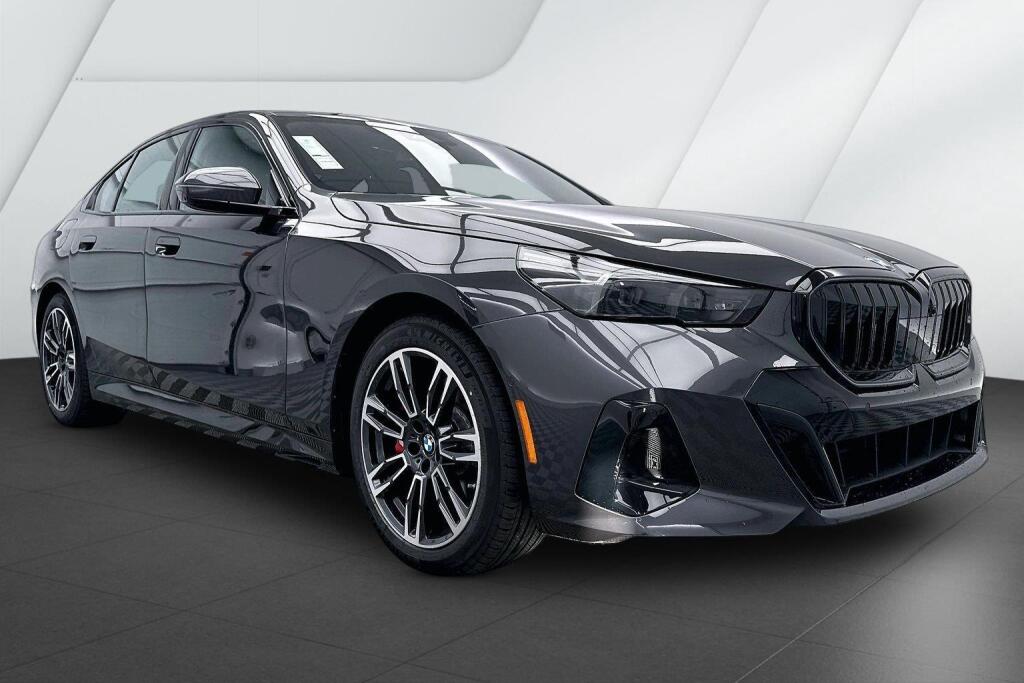 Gray (Dark Graphite Metallic) 2027 BMW 5 Series Sedan All-Wheel Drive Automatic