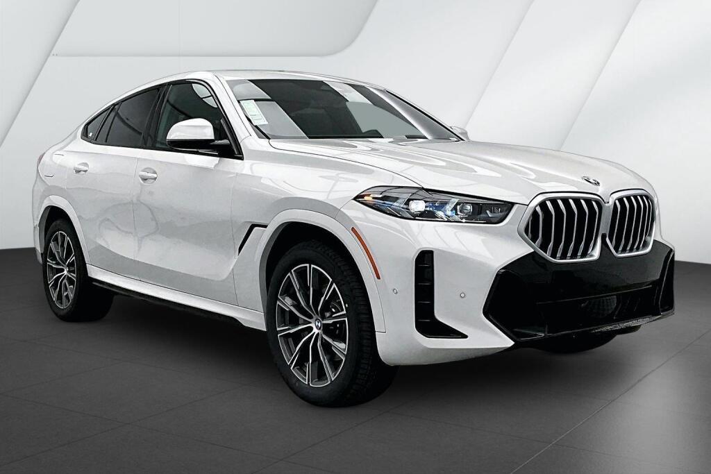 Mineral White Metallic 2026 BMW X6 SUV / Crossover All-Wheel Drive Automatic