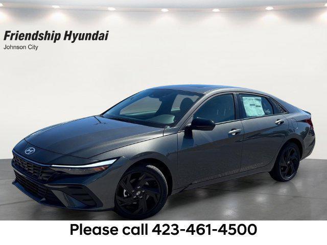 Amazon Gray 2026 Hyundai Elantra Sedan Front-Wheel Drive Continuously Variable Transmission
