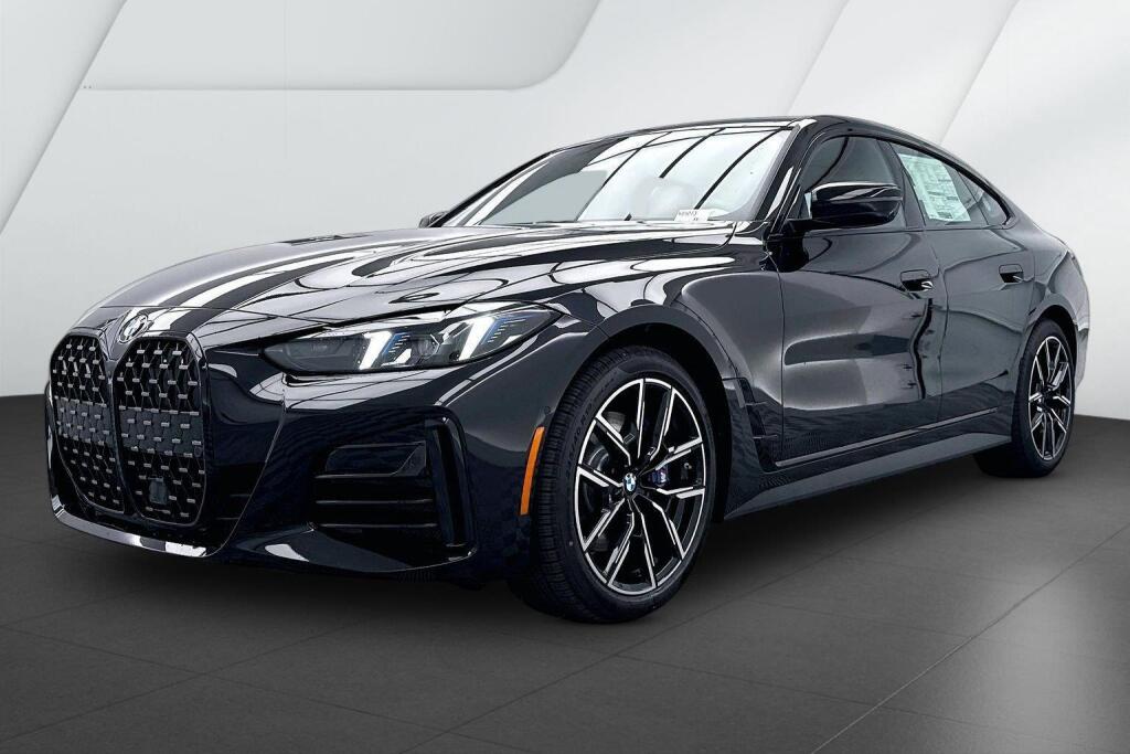 Black Sapphire Metallic 2026 BMW 4 Series Sedan All-Wheel Drive Automatic