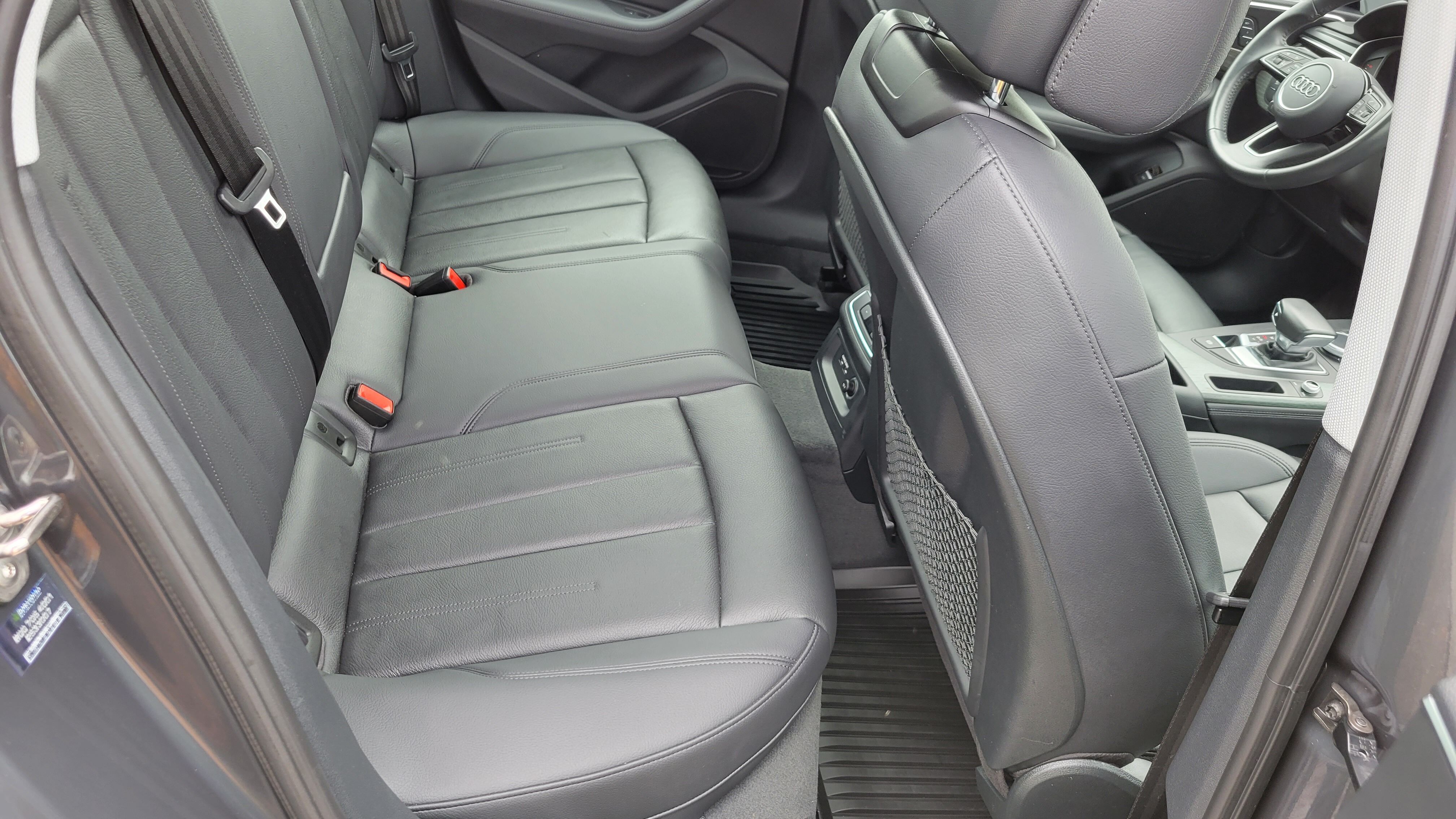 2019 Audi A4 2.0T Premium Plus photo 8