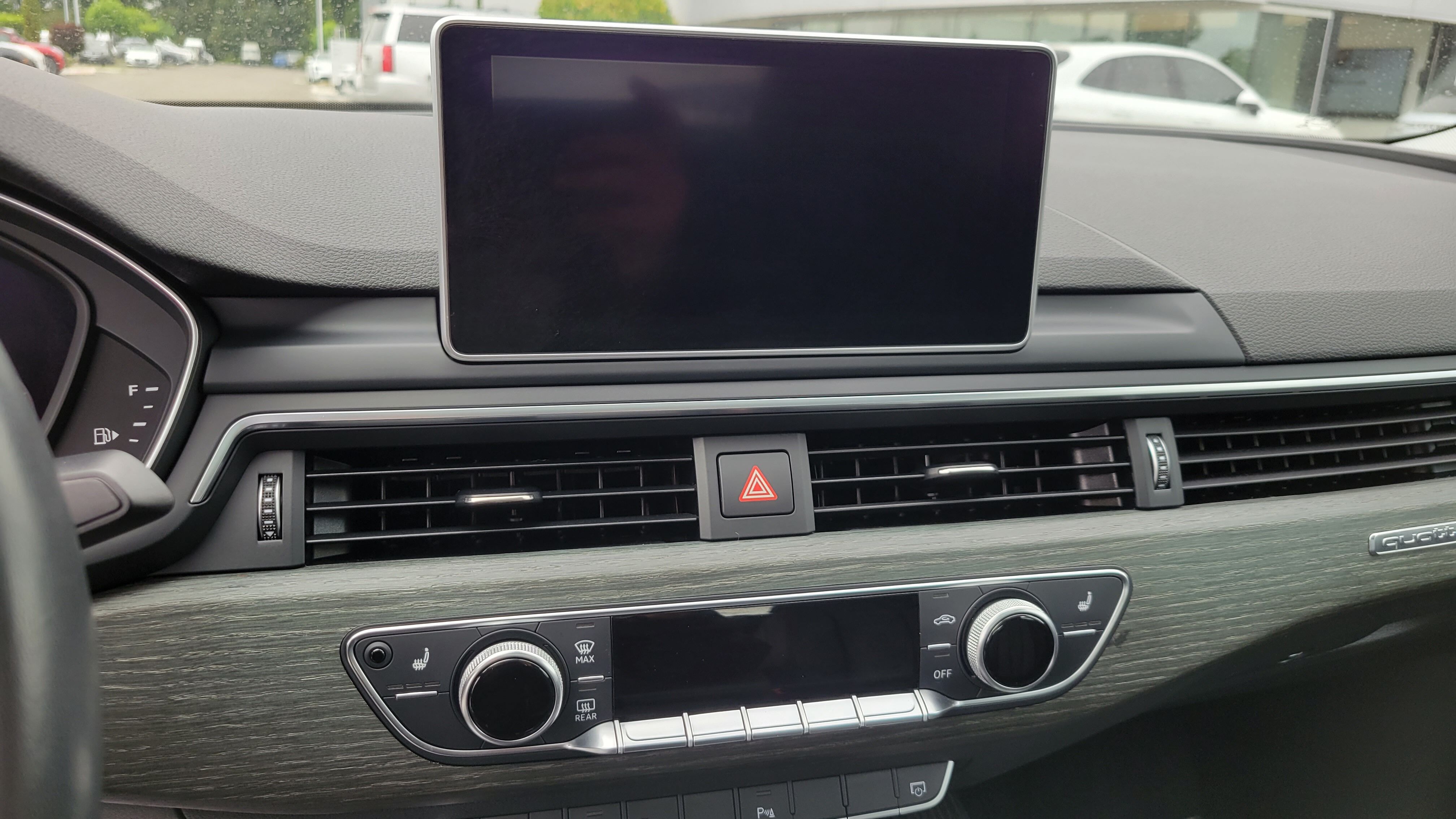 2019 Audi A4 2.0T Premium Plus photo 4