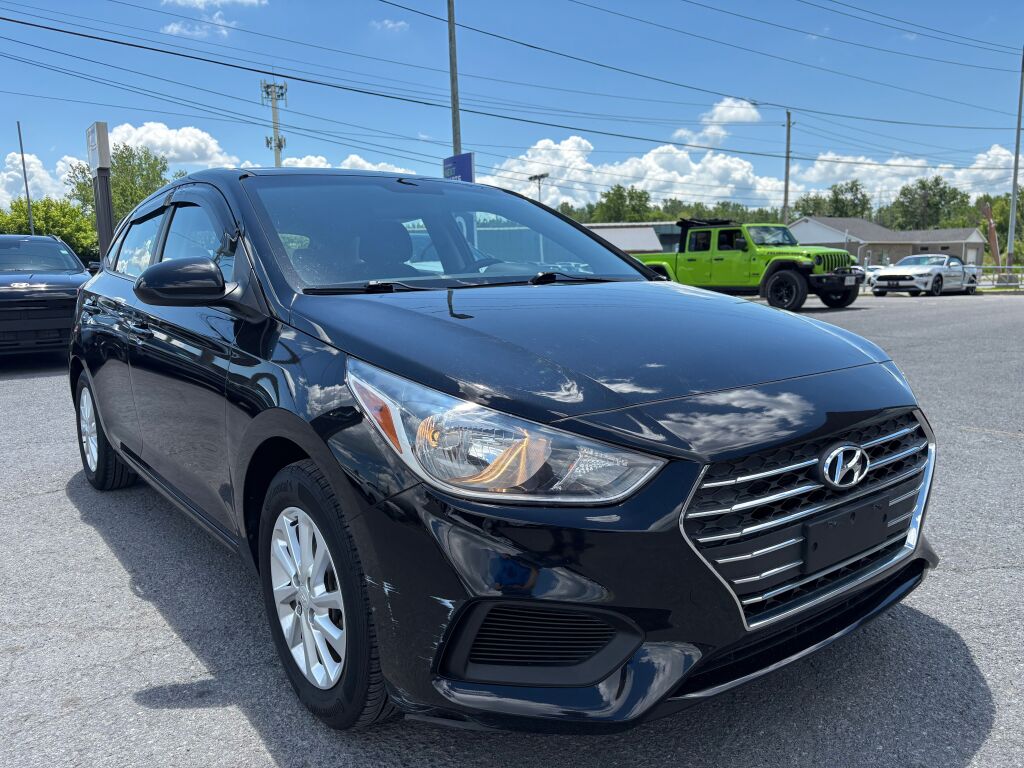 Aurora Black 2018 Hyundai Accent Hatchback 6-Speed Automatic Overdrive