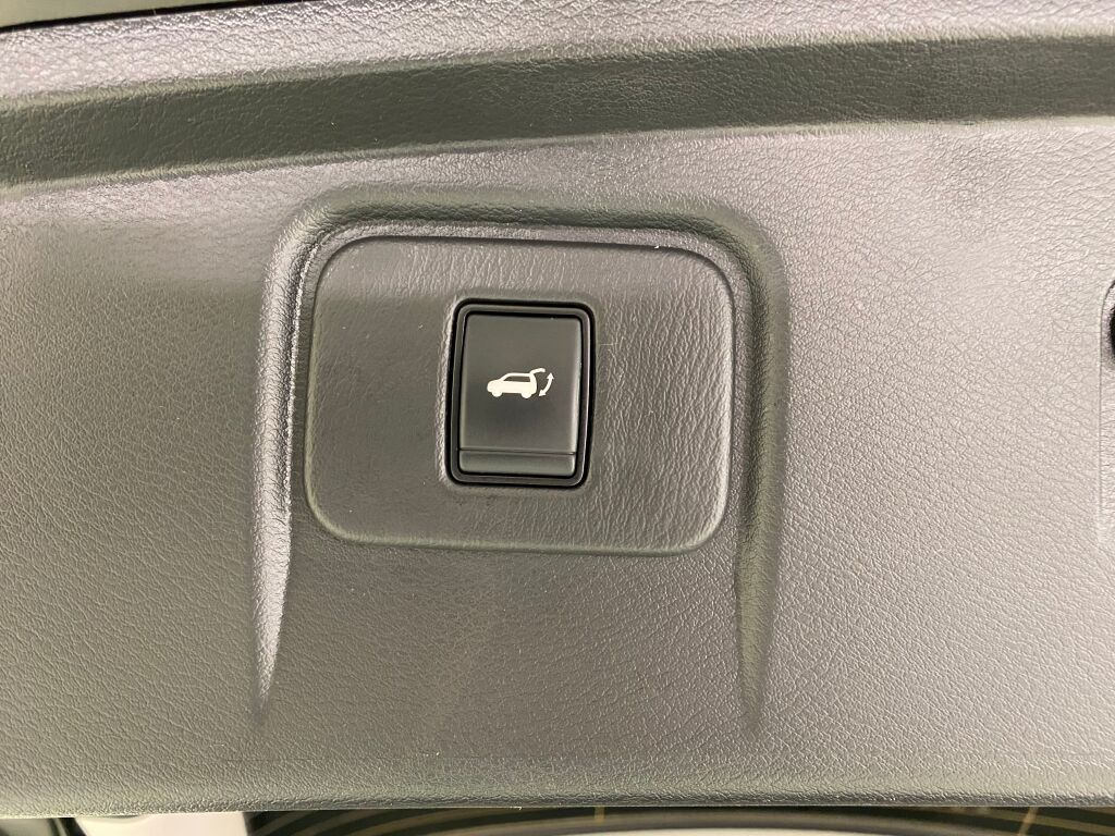 2023 Nissan Murano SL Super Black at South Hills Kia