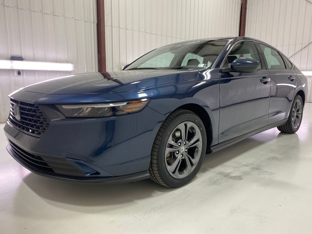 2023 Honda Accord EX - 11