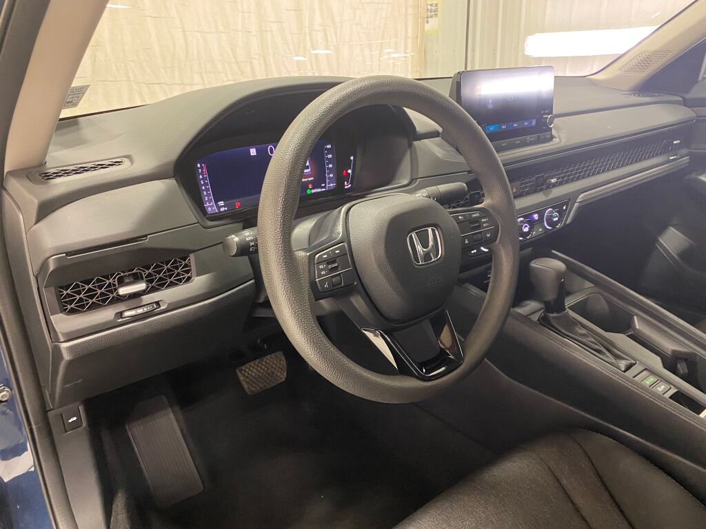 2023 Honda Accord EX - 9