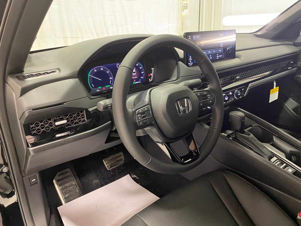 2025 HONDA Accord Hybrid Sport-L Crystal Black Pearl at Honda North