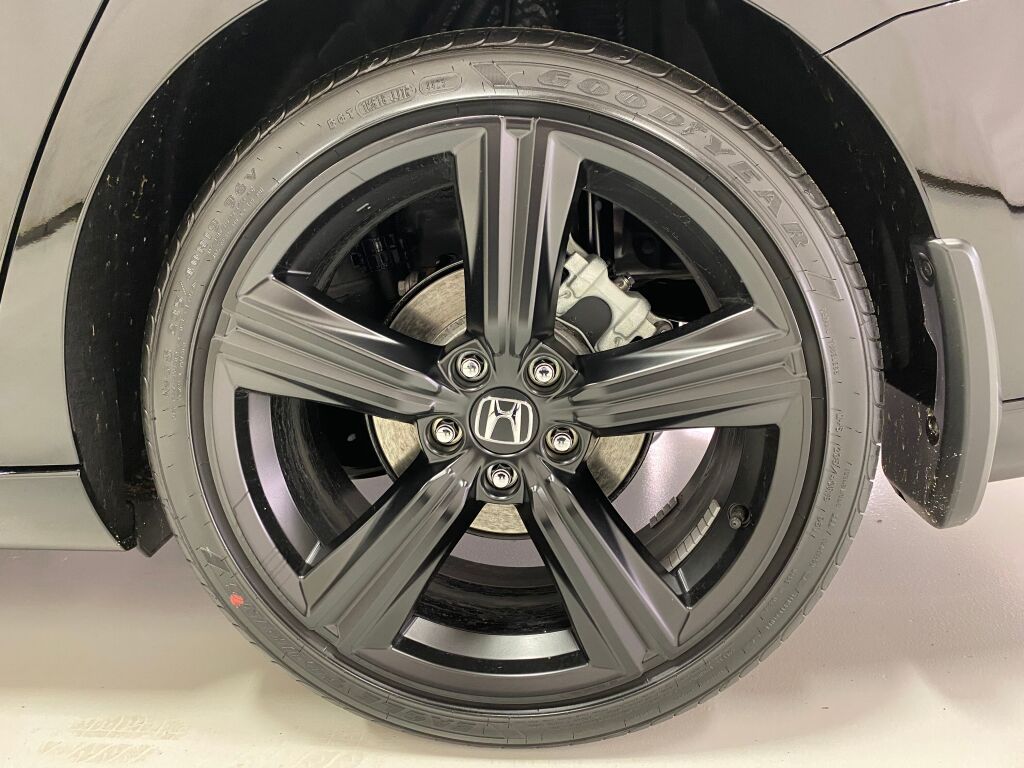 2025 HONDA Accord Hybrid Sport-L Crystal Black Pearl at Honda North
