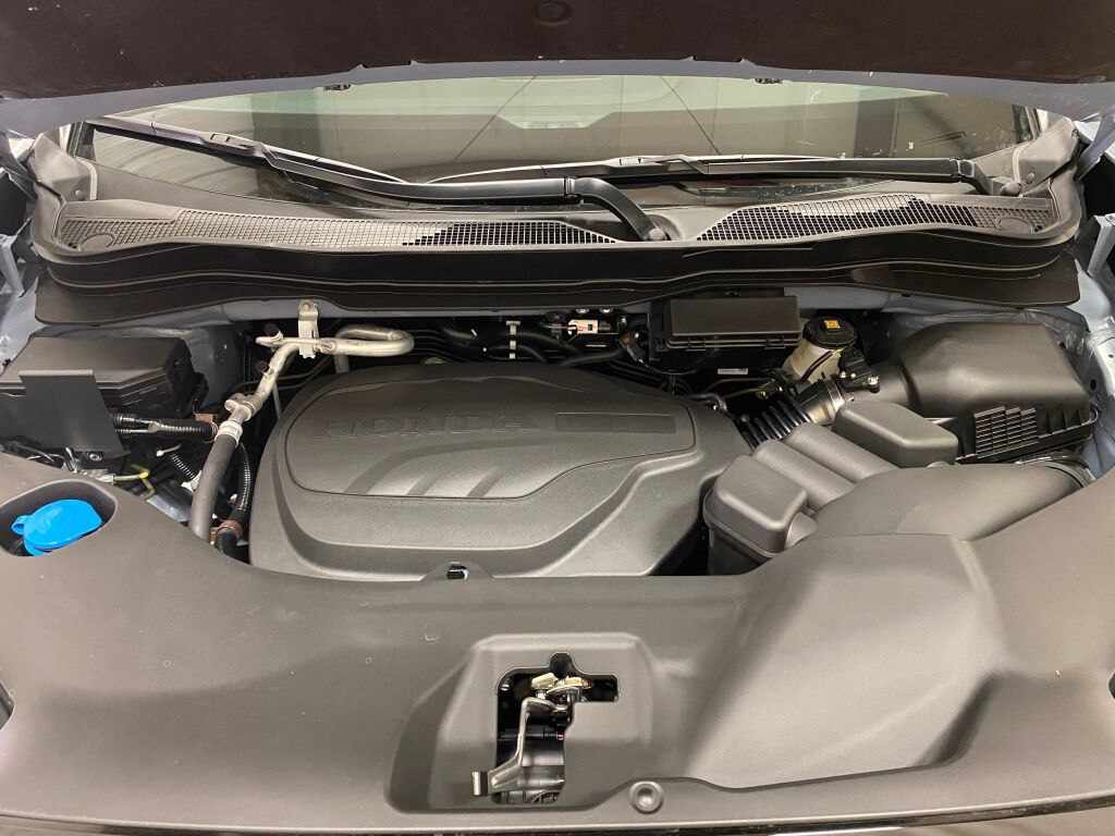 2026 HONDA Ridgeline Black Edition Sonic Gray Pearl at Honda North