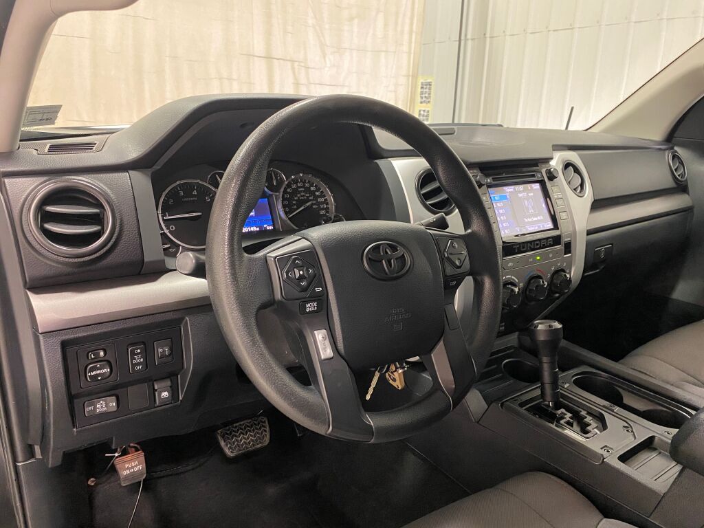 2016 Toyota Tundra SR5 - 10