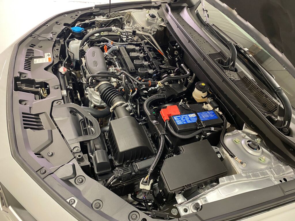 2026 HONDA Accord Sedan SE Solar Silver Metallic at Honda North