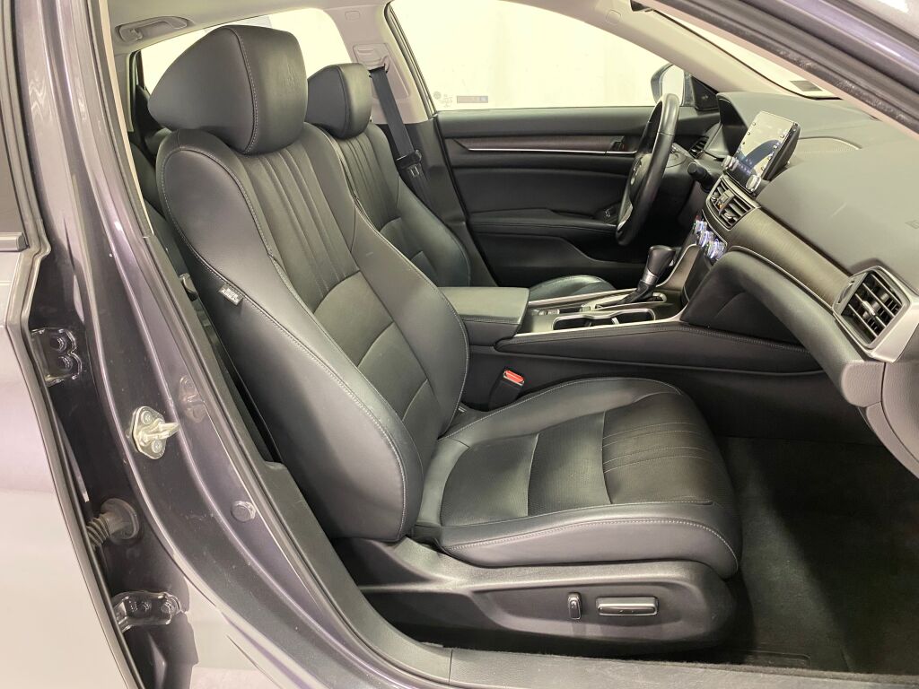 2018 Honda Accord EX-L - 8