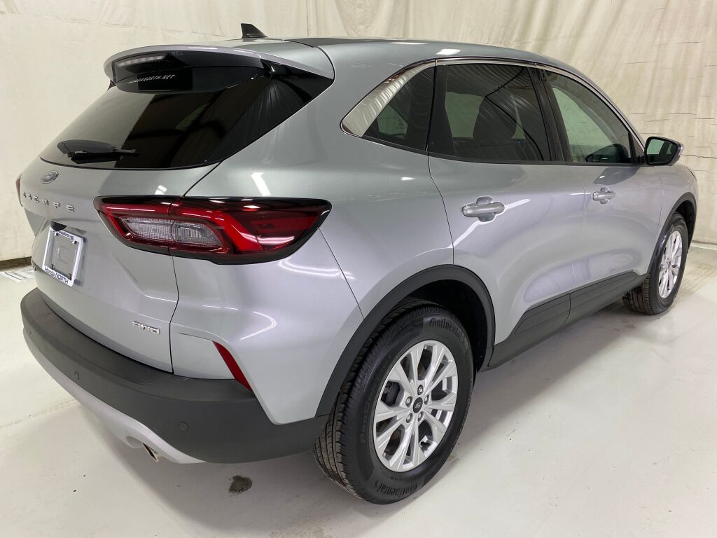 2023 Ford Escape Active - 6