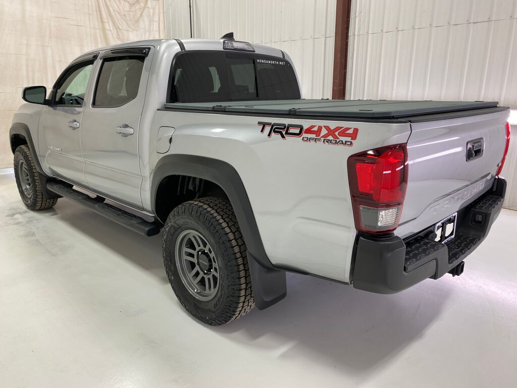 2018 Toyota Tacoma TRD Off-Road - 5