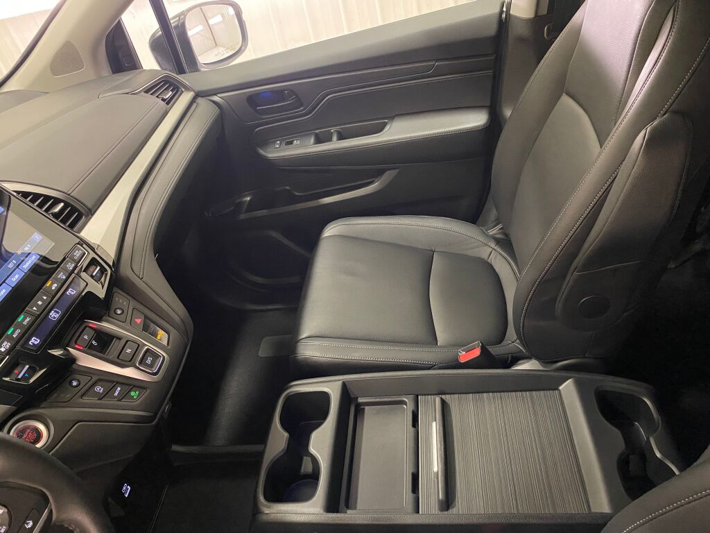 2023 Honda Odyssey EX-L Platinum White Pearl at Auto Express Mitsubishi