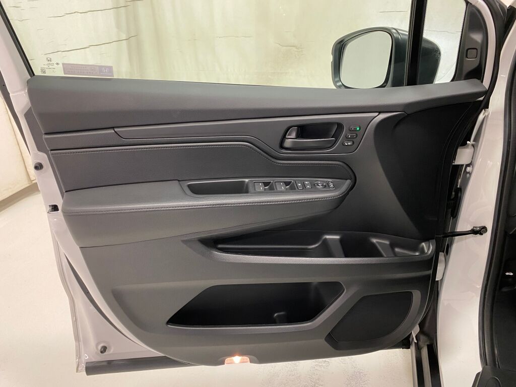 2023 Honda Odyssey EX-L Platinum White Pearl at Auto Express Mitsubishi