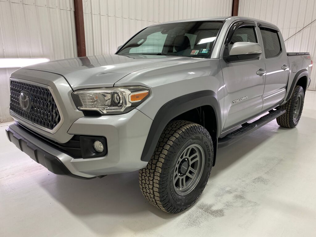 2018 Toyota Tacoma TRD Off-Road - 4