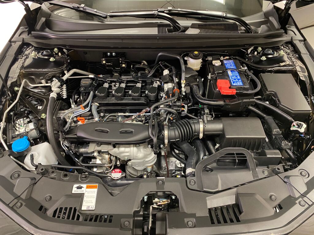 2026 HONDA Accord Sedan SE Crystal Black Pearl at Honda North