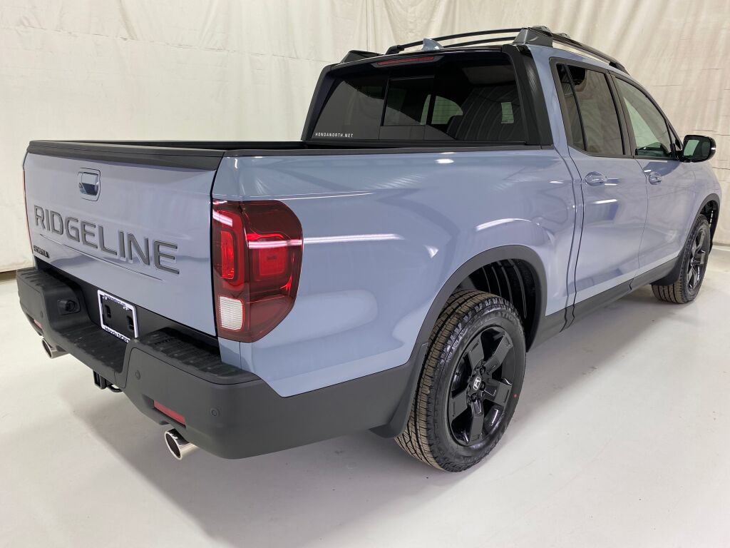 2026 Honda Ridgeline Black Edition SONIC GRAY at Honda North