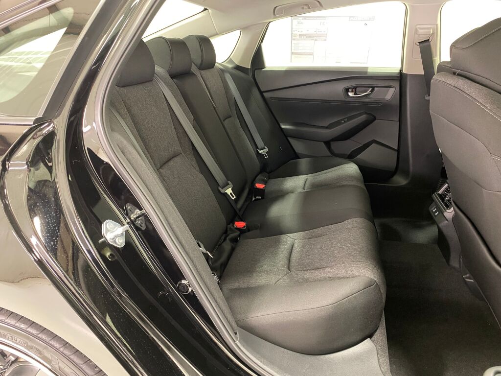 2026 HONDA Accord Sedan SE Crystal Black Pearl at Honda North