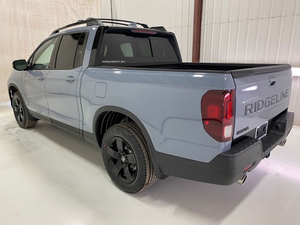 2026 Honda Ridgeline Black Edition SONIC GRAY at Honda North
