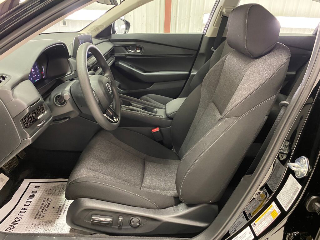 2026 HONDA Accord Sedan SE Crystal Black Pearl at Honda North