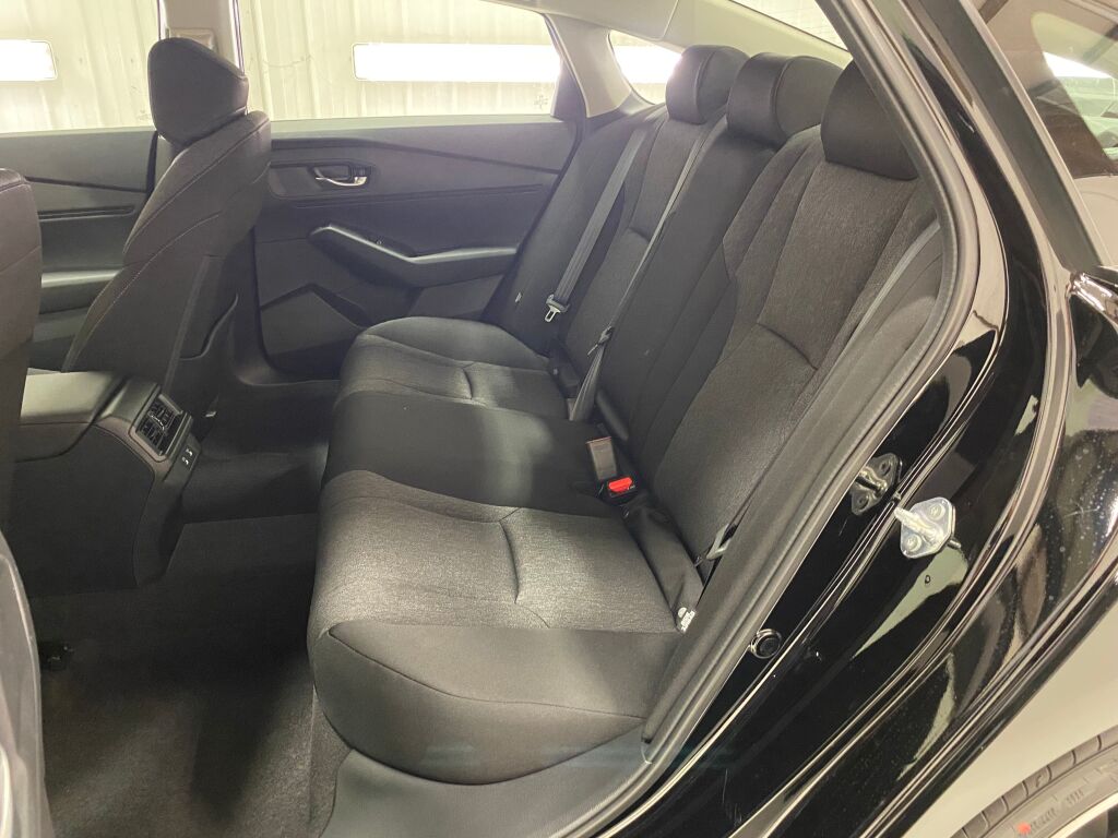 2026 HONDA Accord Sedan SE Crystal Black Pearl at Honda North