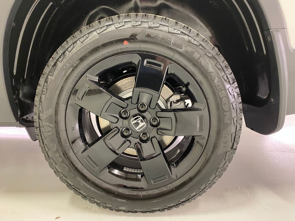 2026 Honda Ridgeline Black Edition PLATINUM WHITE at Honda North