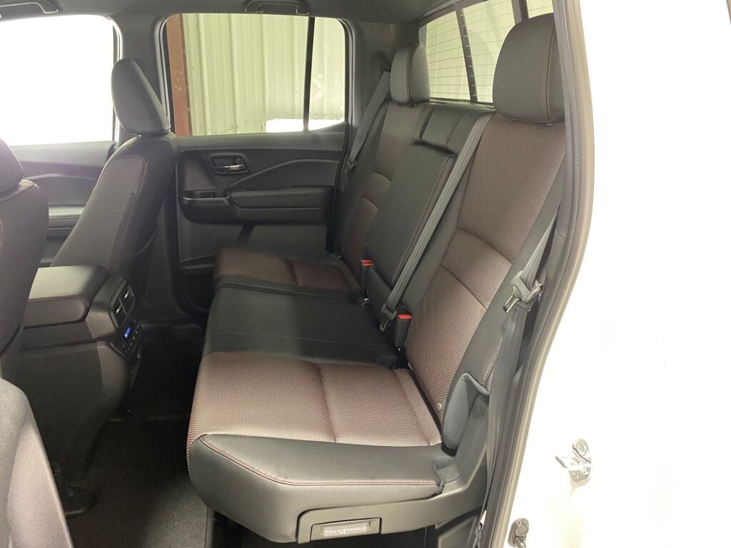 2026 Honda Ridgeline Black Edition PLATINUM WHITE at Honda North